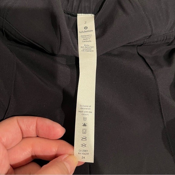 Lululemon Noir wide leg pants, black, size 2 - Picture 3 of 17